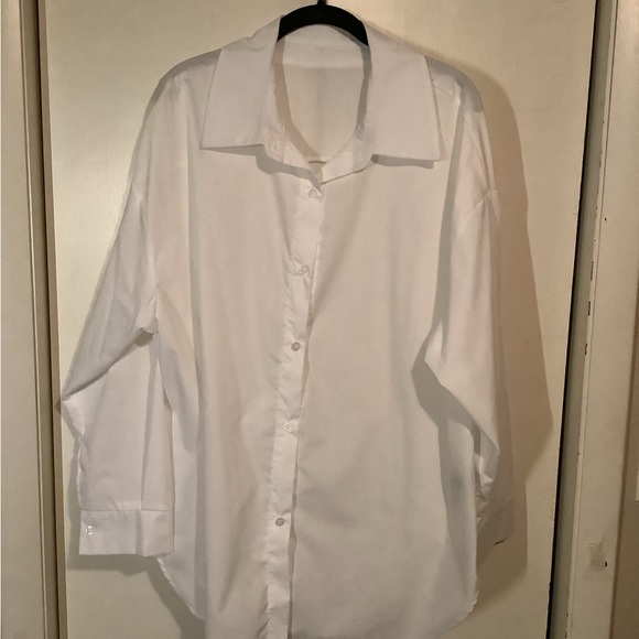 SHEIN CURVE Tops - SHEIN CURVE 2XL Classic Button Front Blouse NWOT